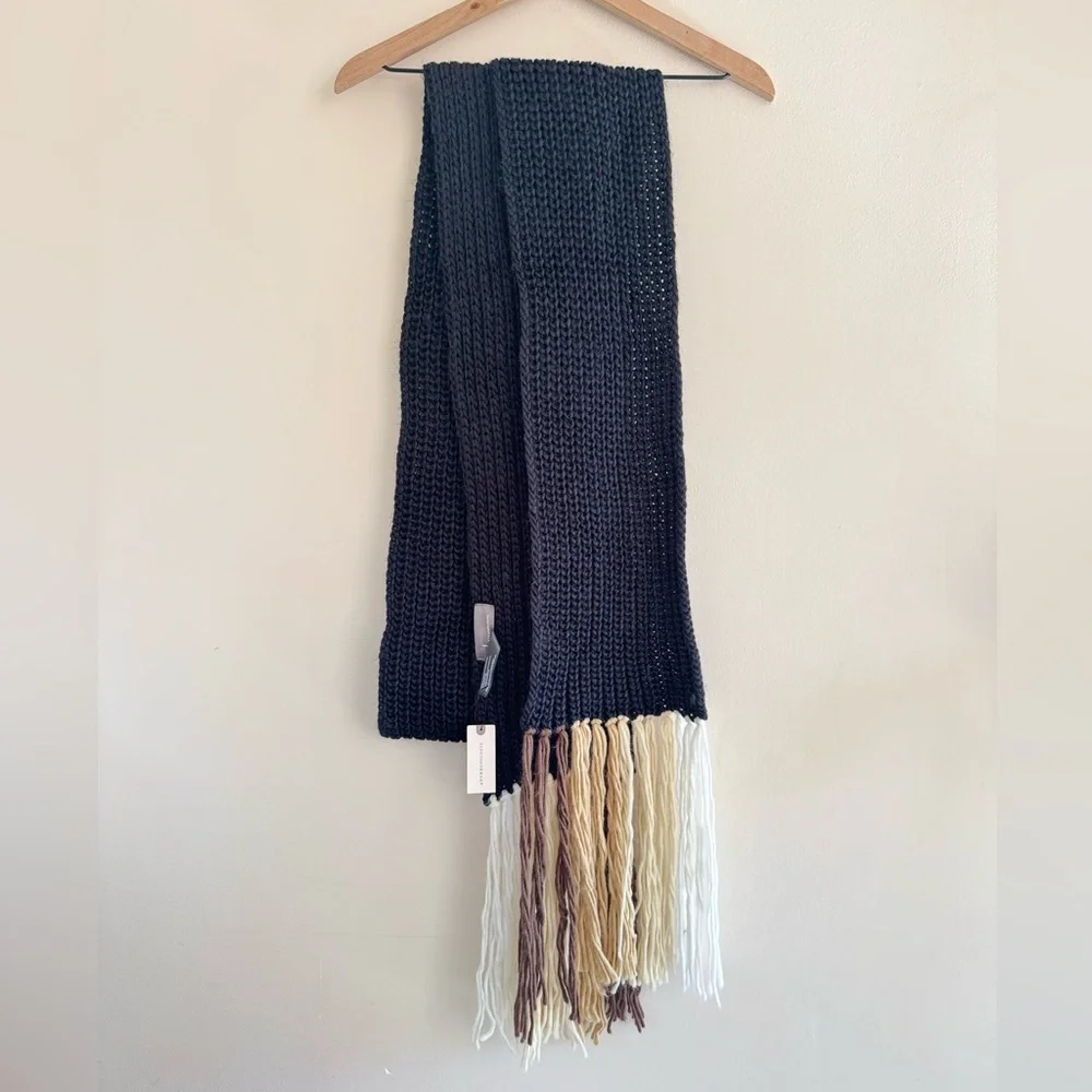 NWOT Anthropologie Chunky Knit‎ Scarf Black with Multicolor Fringe